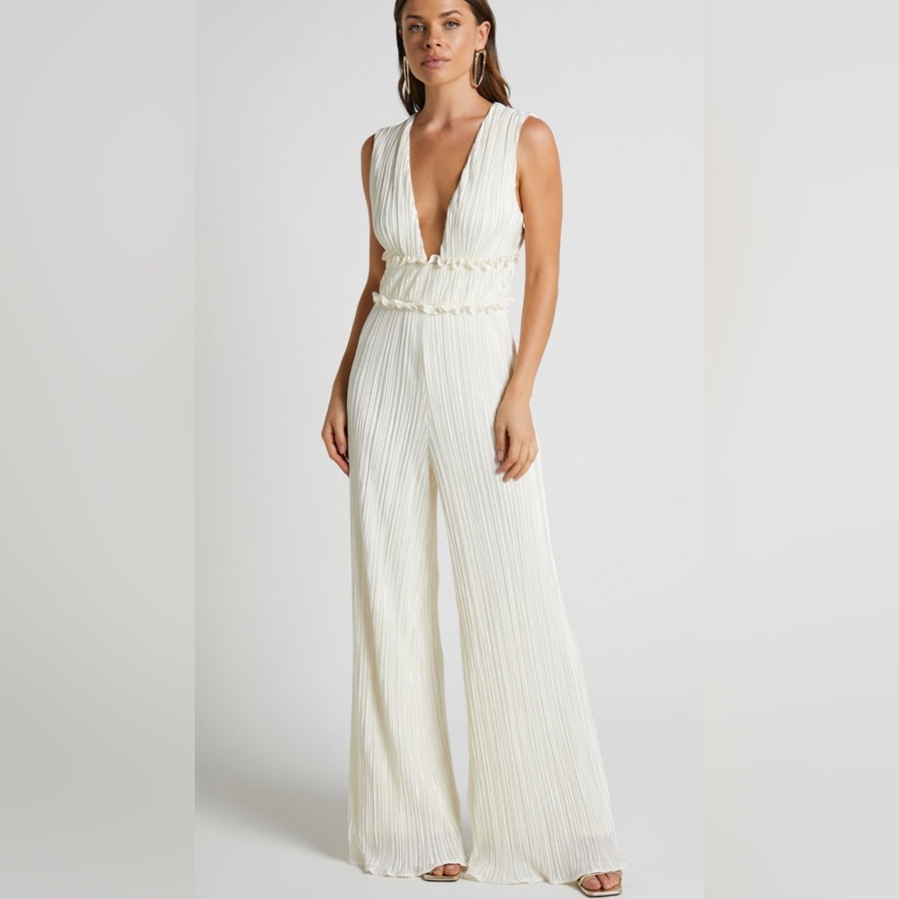 ARMIDA JUMPSUIT - PLUNGE NECK WIDE LEG PLISSE JUMPSUIT IN CREAM
